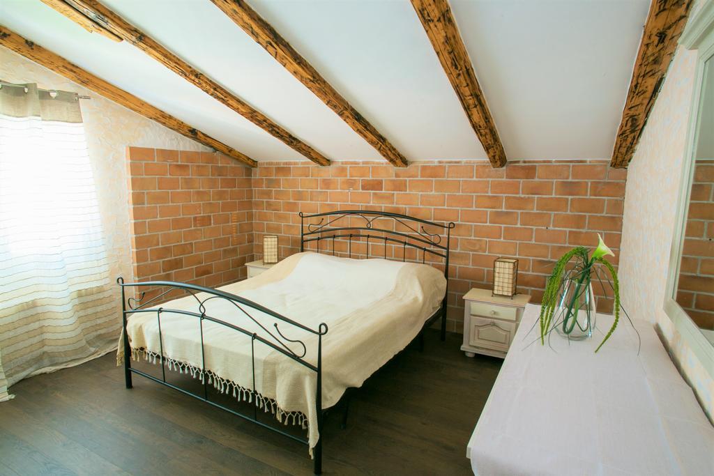 Apartments Tomulic Novalja Extérieur photo